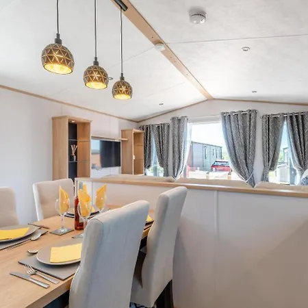 2 Bed In Oc-c43275 롯지 *